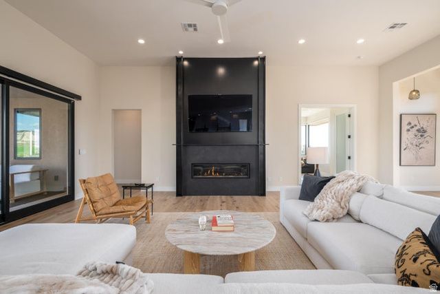 4816 N PETROGLYPH DR, St. George, UT 84770