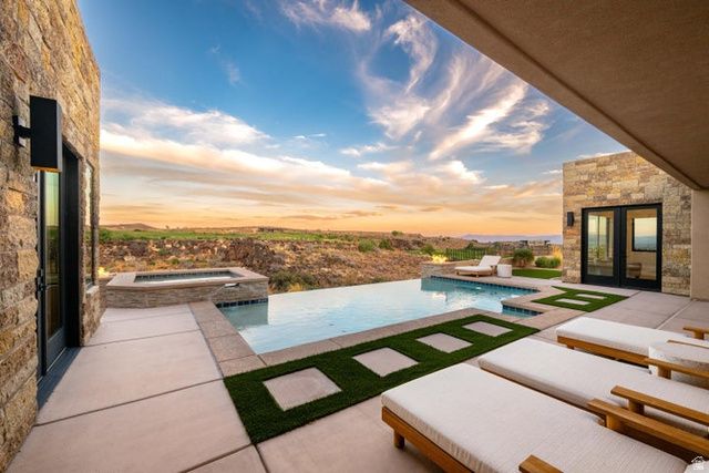 4816 N PETROGLYPH DR, St. George, UT 84770