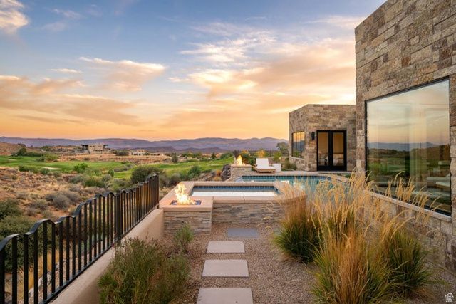 4816 N PETROGLYPH DR, St. George, UT 84770
