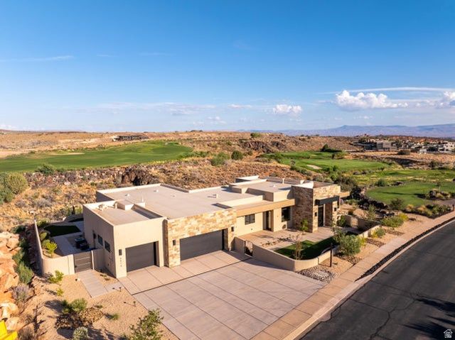 4816 N PETROGLYPH DR, St. George, UT 84770