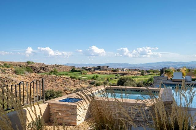 4816 N PETROGLYPH DR, St. George, UT 84770