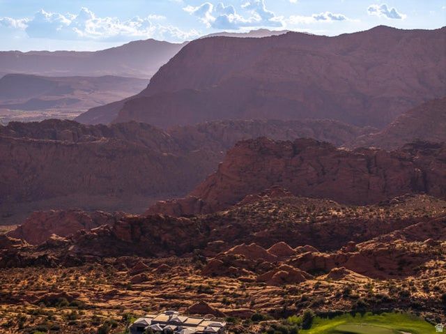 4816 N PETROGLYPH DR, St. George, UT 84770