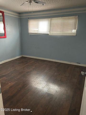 2907 Garey Ln, Louisville, KY 40216