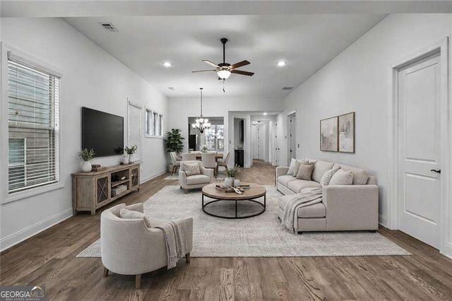 321 Cottonwood Circle, Peachtree City, GA 30269