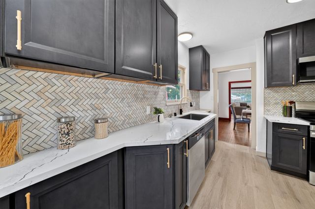 624 W Buckeye Ave, Spokane, WA 99205