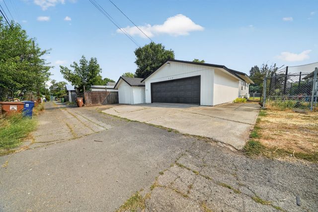 624 W Buckeye Ave, Spokane, WA 99205