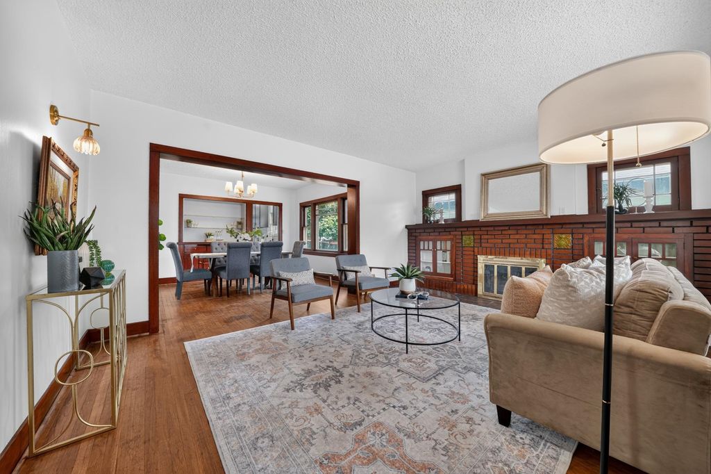 624 W Buckeye Ave, Spokane, WA 99205 photo 2