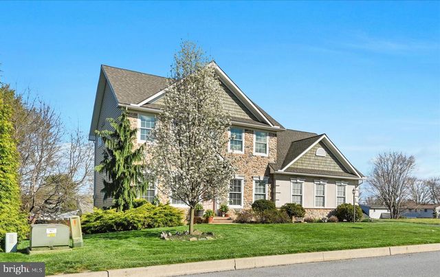 405 CLAYS CROSSING, Lebanon, PA 17042