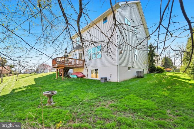 405 CLAYS CROSSING, Lebanon, PA 17042