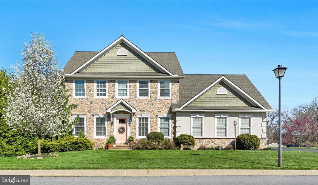 405 CLAYS CROSSING, Lebanon, PA 17042