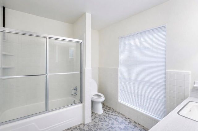 205 E Crestmont Drive, Alvin, TX 77511