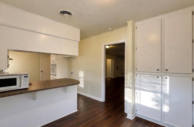 205 E Crestmont Drive, Alvin, TX 77511