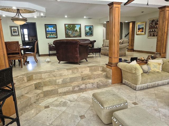 11081 SW 30th Court, Davie, FL 33328