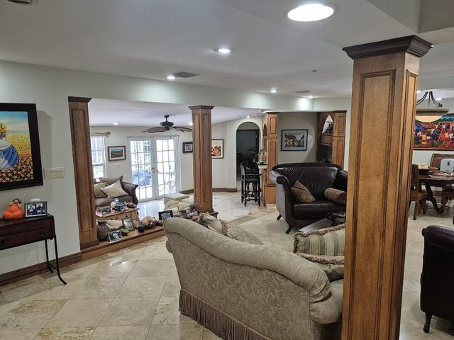 11081 SW 30th Court, Davie, FL 33328