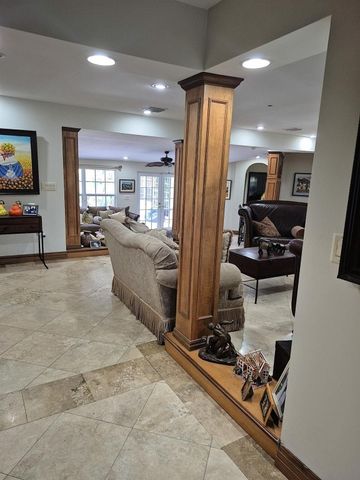 11081 SW 30th Court, Davie, FL 33328