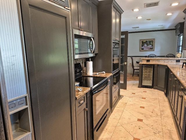 11081 SW 30th Court, Davie, FL 33328