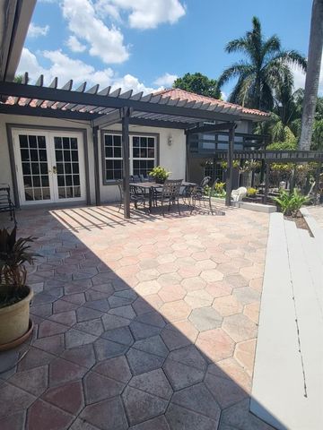 11081 SW 30th Court, Davie, FL 33328