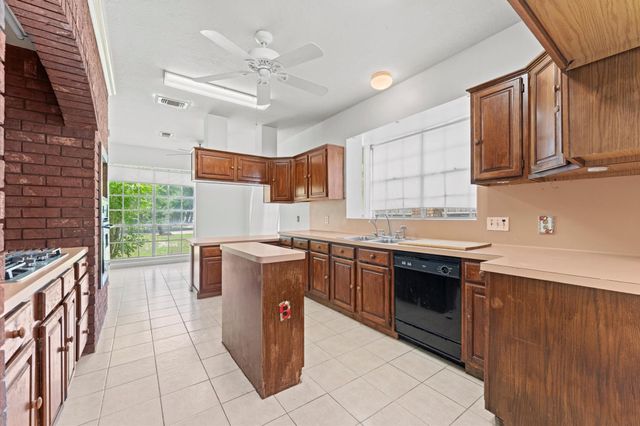 1410 Green Moss Court, Missouri City, TX 77489