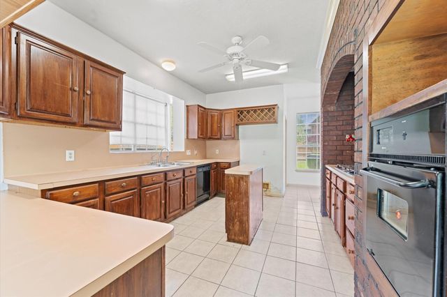 1410 Green Moss Court, Missouri City, TX 77489