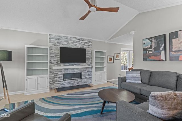 6100 Westborough Drive, Raleigh, NC 27612