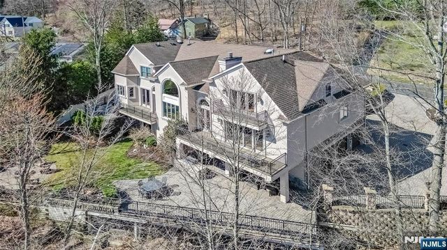 69 Woodland Road, Montvale, NJ 07645