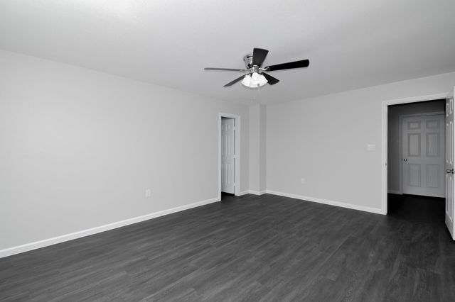 4719 19th Street D, Bacliff, TX 77518