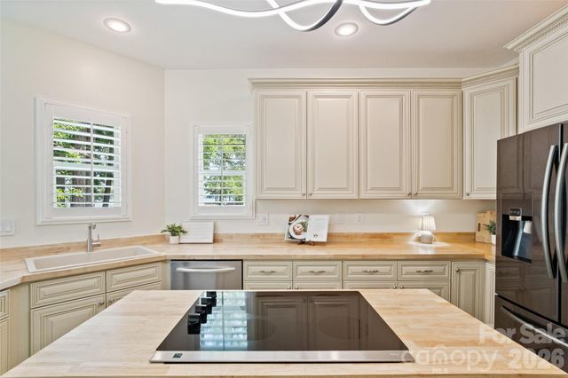 3911 Sandy Point Drive, York, SC 29745