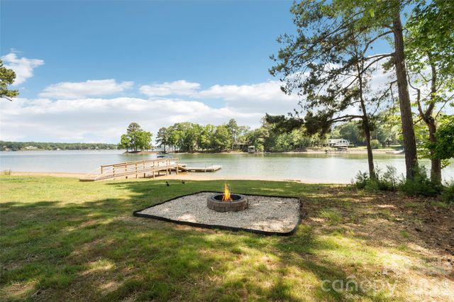 3911 Sandy Point Drive, York, SC 29745