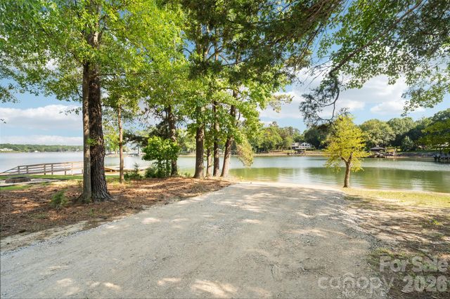 3911 Sandy Point Drive, York, SC 29745