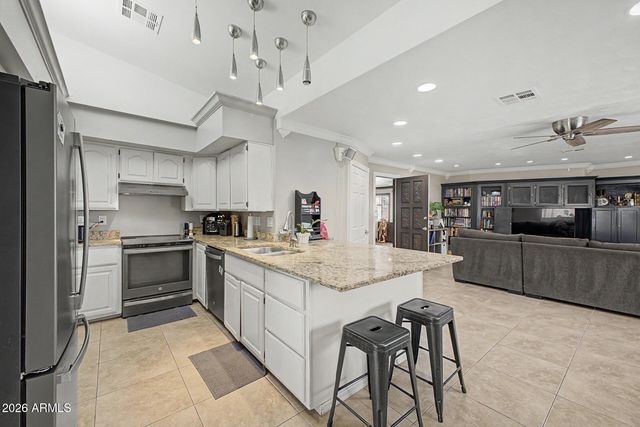 3128 W FLYNN Lane, Phoenix, AZ 85017