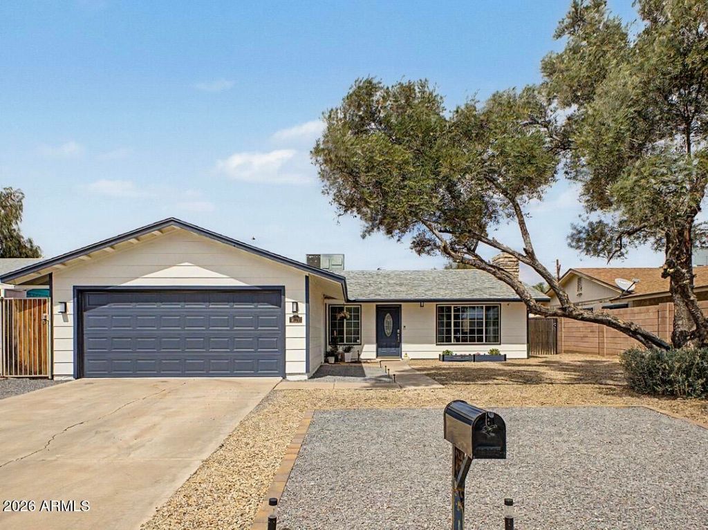 3128 W FLYNN Lane, Phoenix, AZ 85017