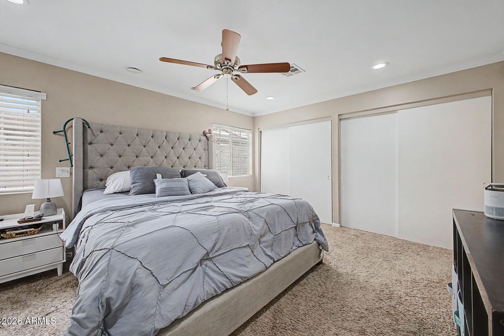 Image 18 of property listing at 3128 W FLYNN Lane, Phoenix, AZ 85017
