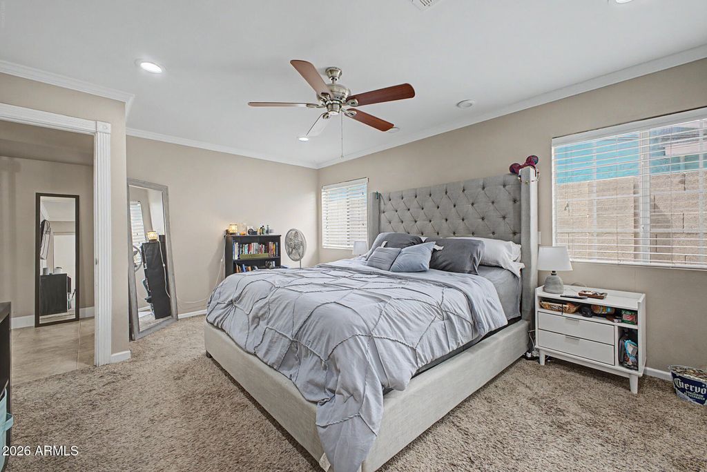 Image 20 of property listing at 3128 W FLYNN Lane, Phoenix, AZ 85017
