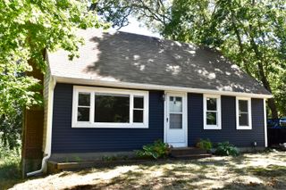 296 Lincoln Road, Hyannis, MA 02601