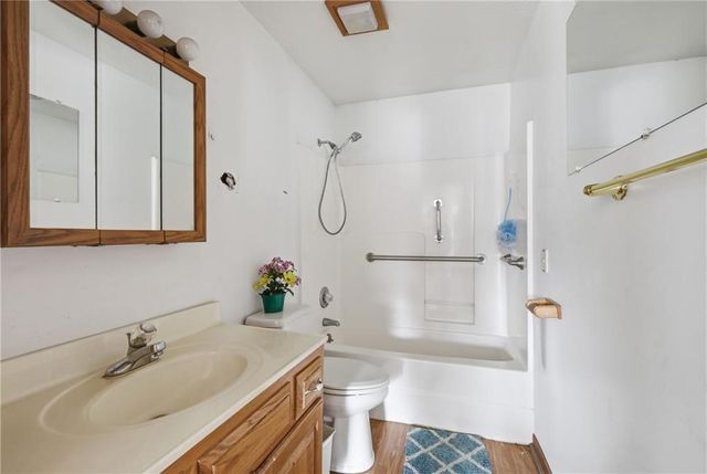 2905 N 99th Street, Kansas City, KS 66109