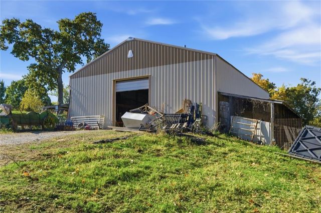 2905 N 99th Street, Kansas City, KS 66109