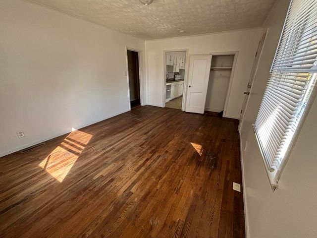 1938 Stultz RD, Martinsville, VA 24112