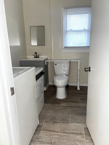 1938 Stultz RD, Martinsville, VA 24112