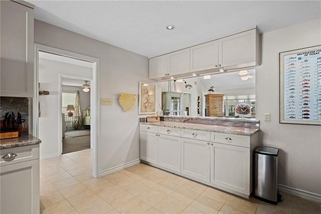 127 Sea Mist Dr, Aransas Pass, TX 78336