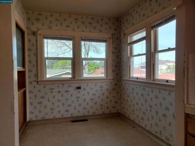 423 Norvell St, El Cerrito, CA 94530