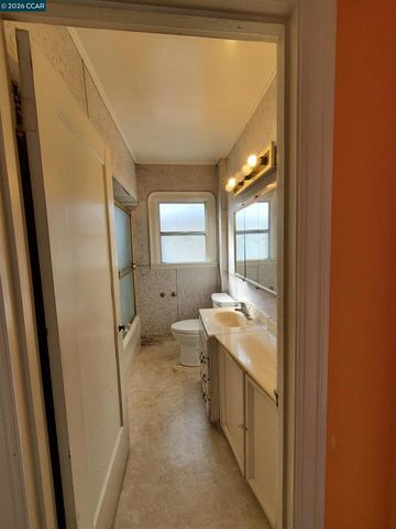 423 Norvell St, El Cerrito, CA 94530