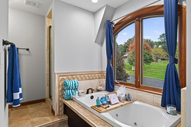 3280 Williams Lane, Minnetrista, MN 55364