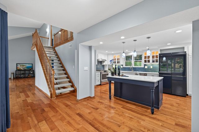 3280 Williams Lane, Minnetrista, MN 55364