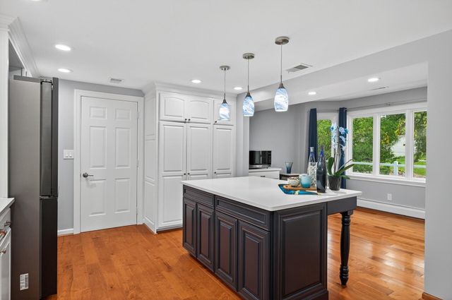 3280 Williams Lane, Minnetrista, MN 55364