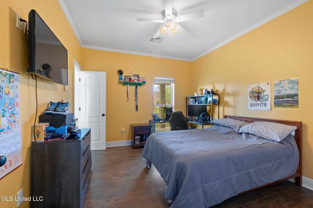 8185 Ridgewood Drive, Kiln, MS 39556