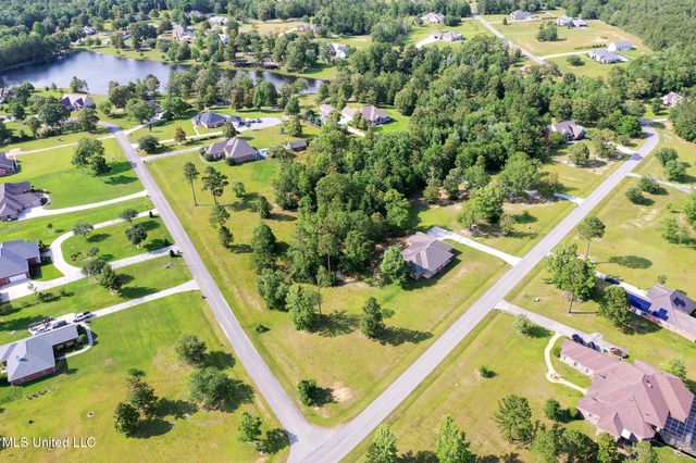 8185 Ridgewood Drive, Kiln, MS 39556