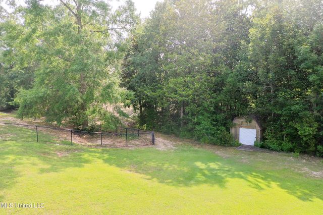 8185 Ridgewood Drive, Kiln, MS 39556