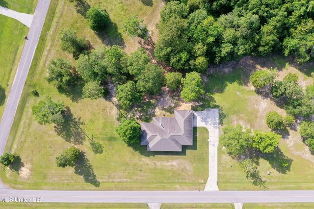 8185 Ridgewood Drive, Kiln, MS 39556