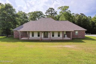 8185 Ridgewood Drive, Kiln, MS 39556