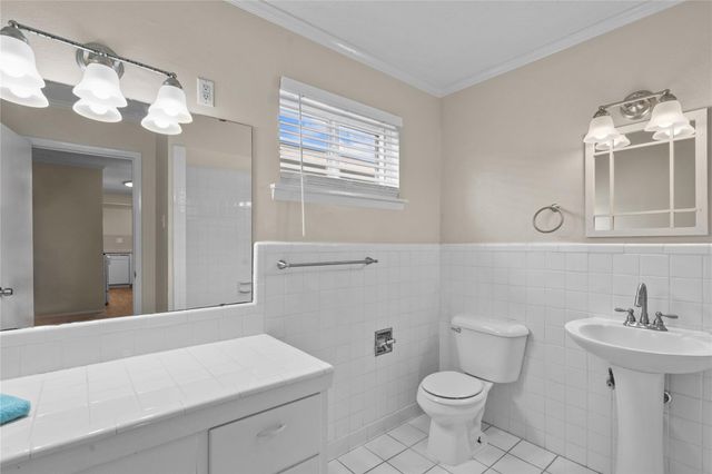 102 Strand Street 11, Galveston, TX 77550